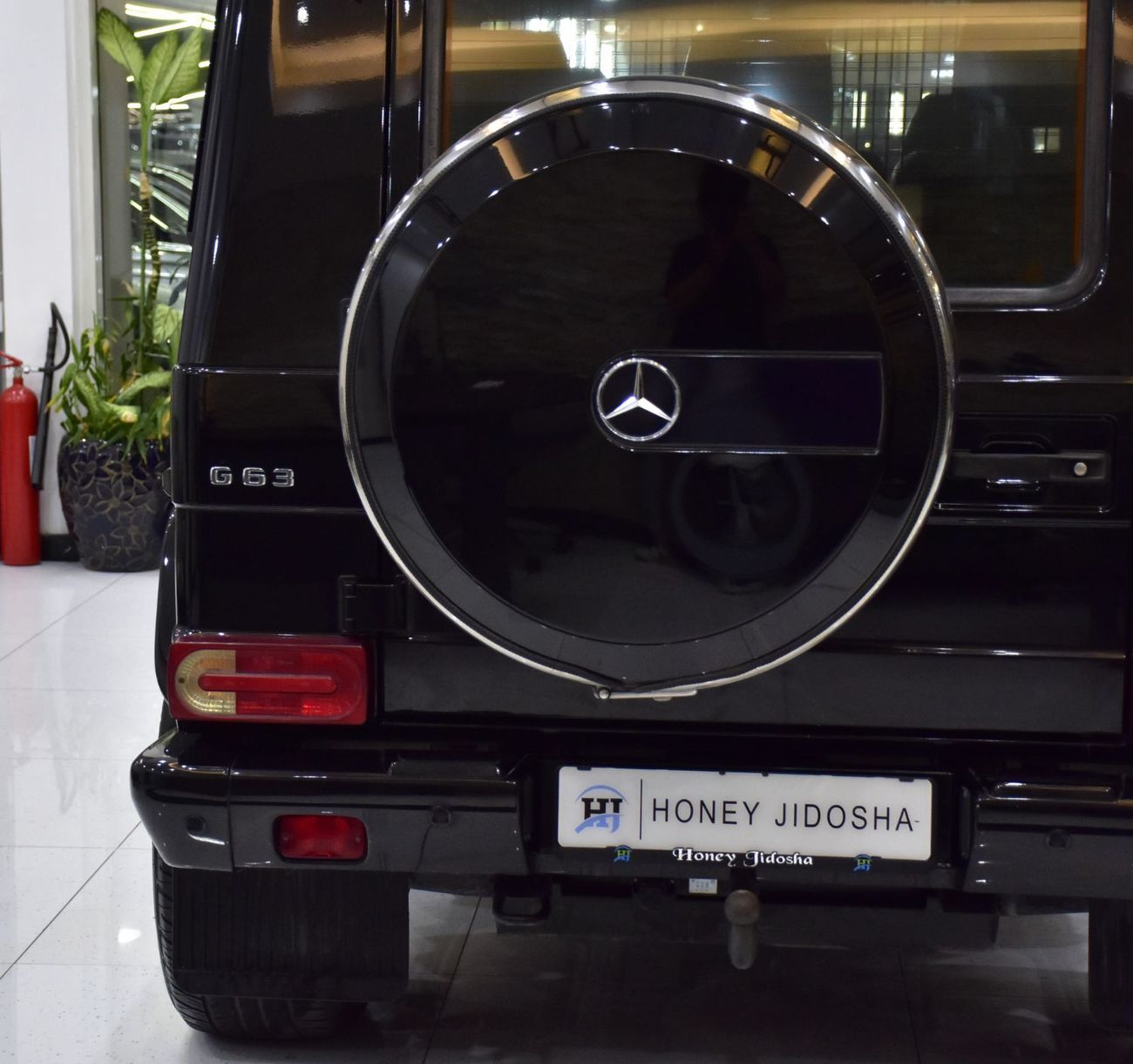 Mercedes Benz G63 AMG STANDARD EXCELLENT DEAL for our Mercedes Benz G63 AMG ( 2015 Model ) in Black Color GCC Specs