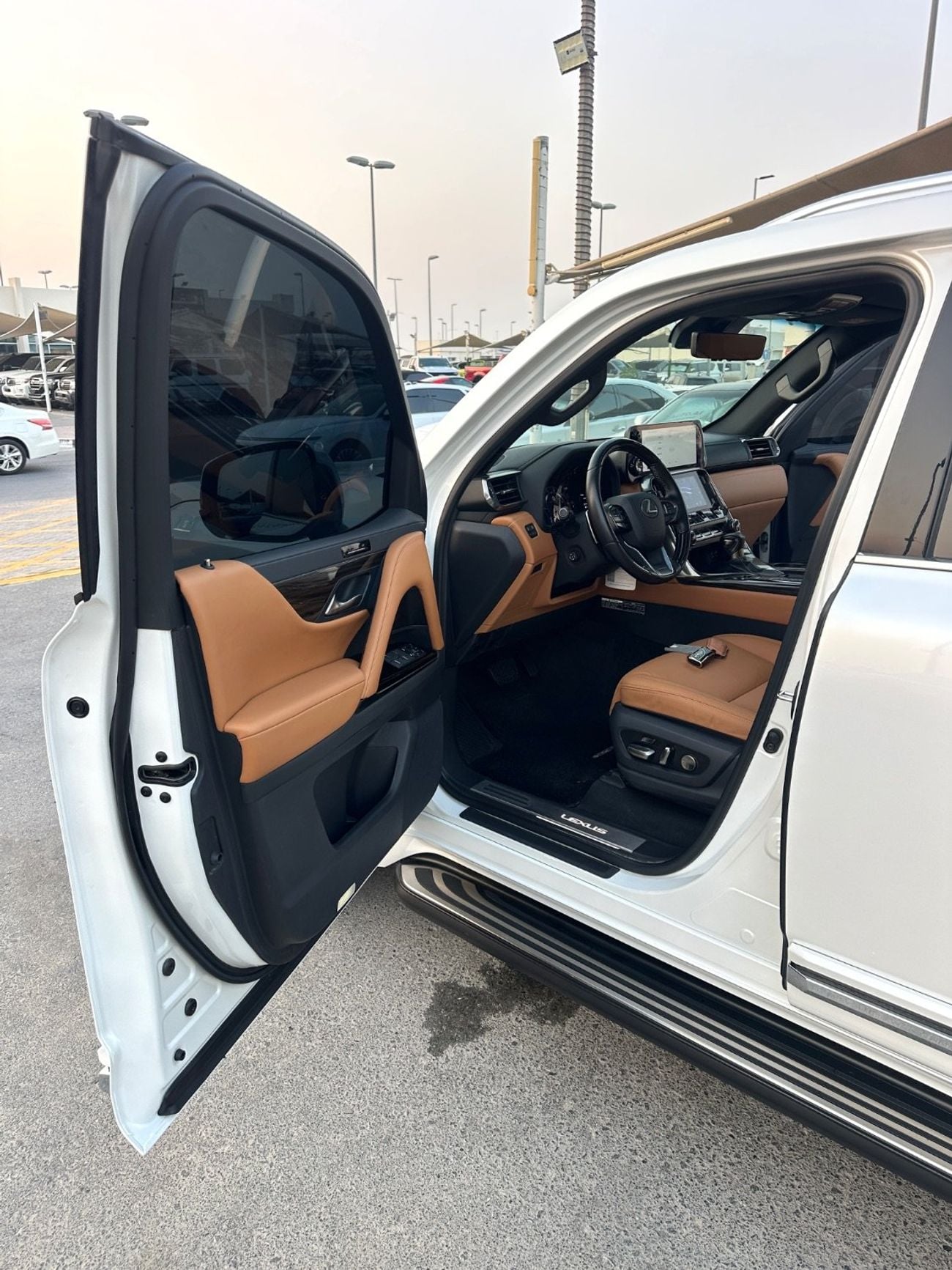 Lexus LX600 SIGNATURE