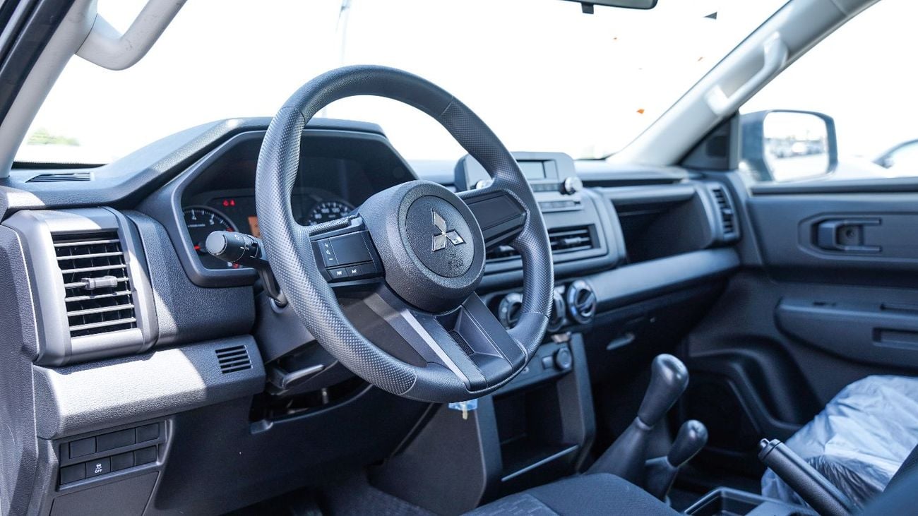 ميتسوبيشي L200 GLX جديد تمامًا – محرك بنزين سعة 2.4 لتر، دفع رباعي، ناقل حركة يدوي – D25 – 2027 – للتصدير فقط