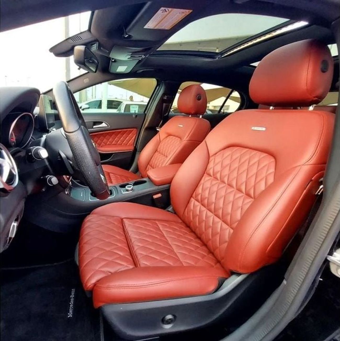 Mercedes Benz GLA250 STANDARD