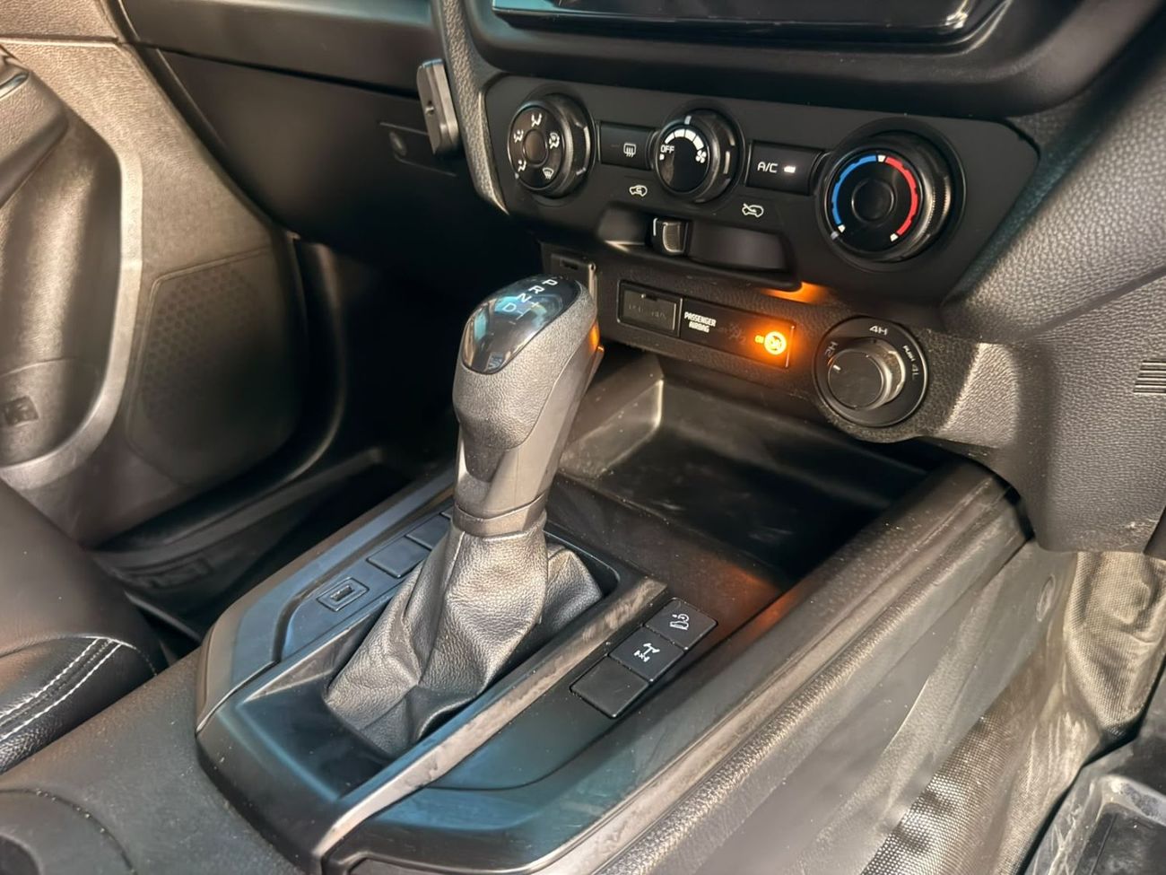 Isuzu D-MAX - 3.0 Diesel Engine - AT - 4WD - Pickup