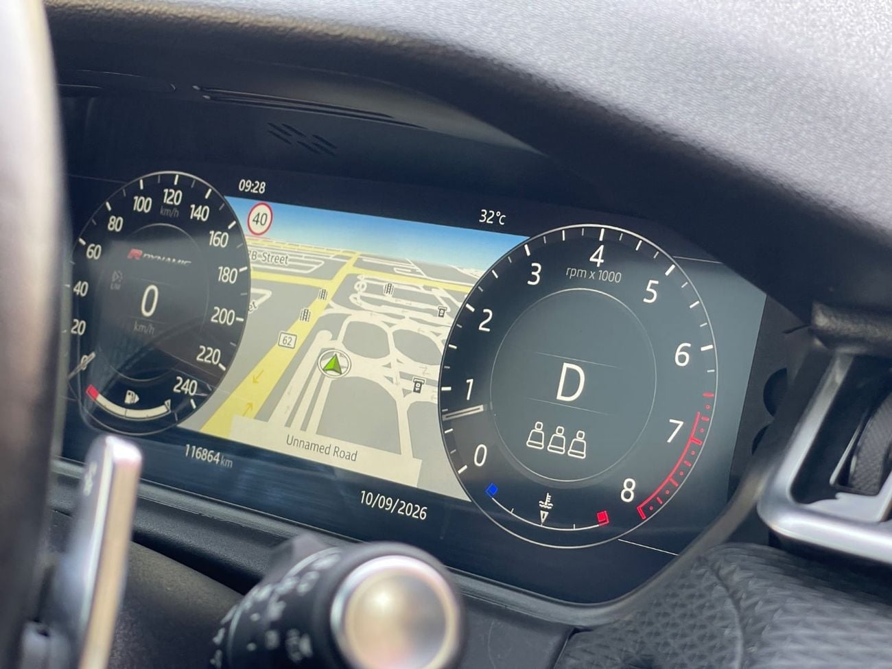 Land Rover Range Rover Velar R-DYNAMIC SE P250 4 cylinder