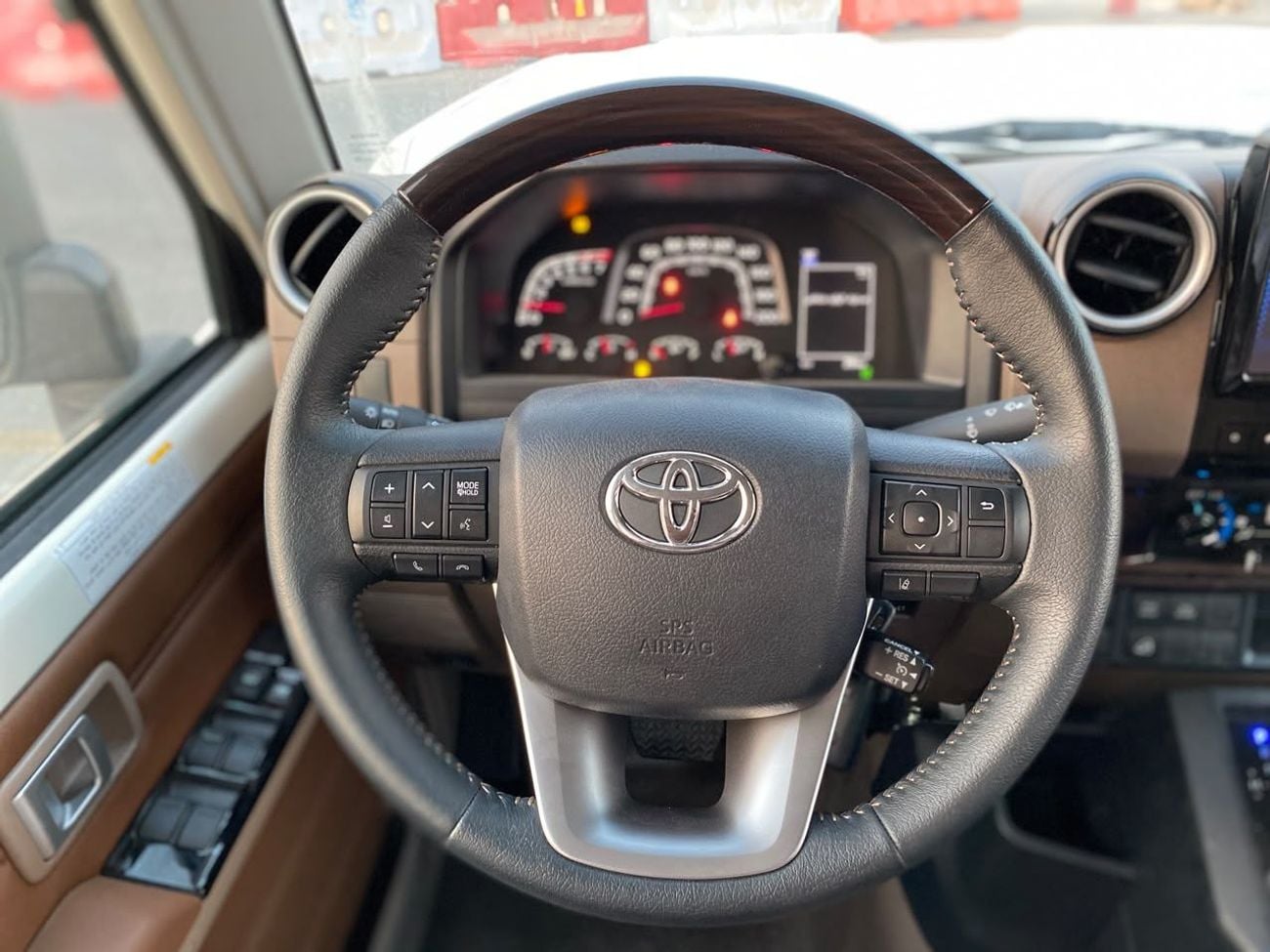 Toyota Land Cruiser Pick Up