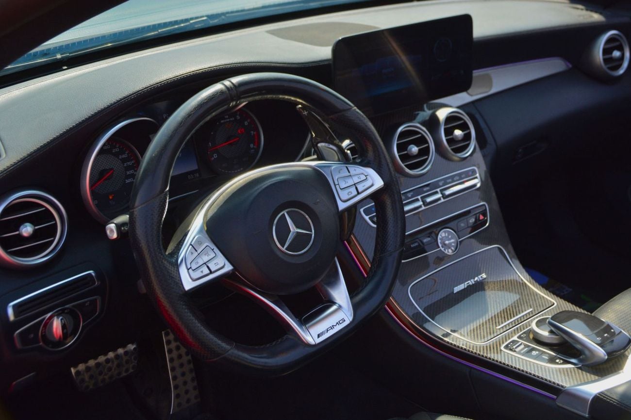 Mercedes Benz C63 AMG STANDARD