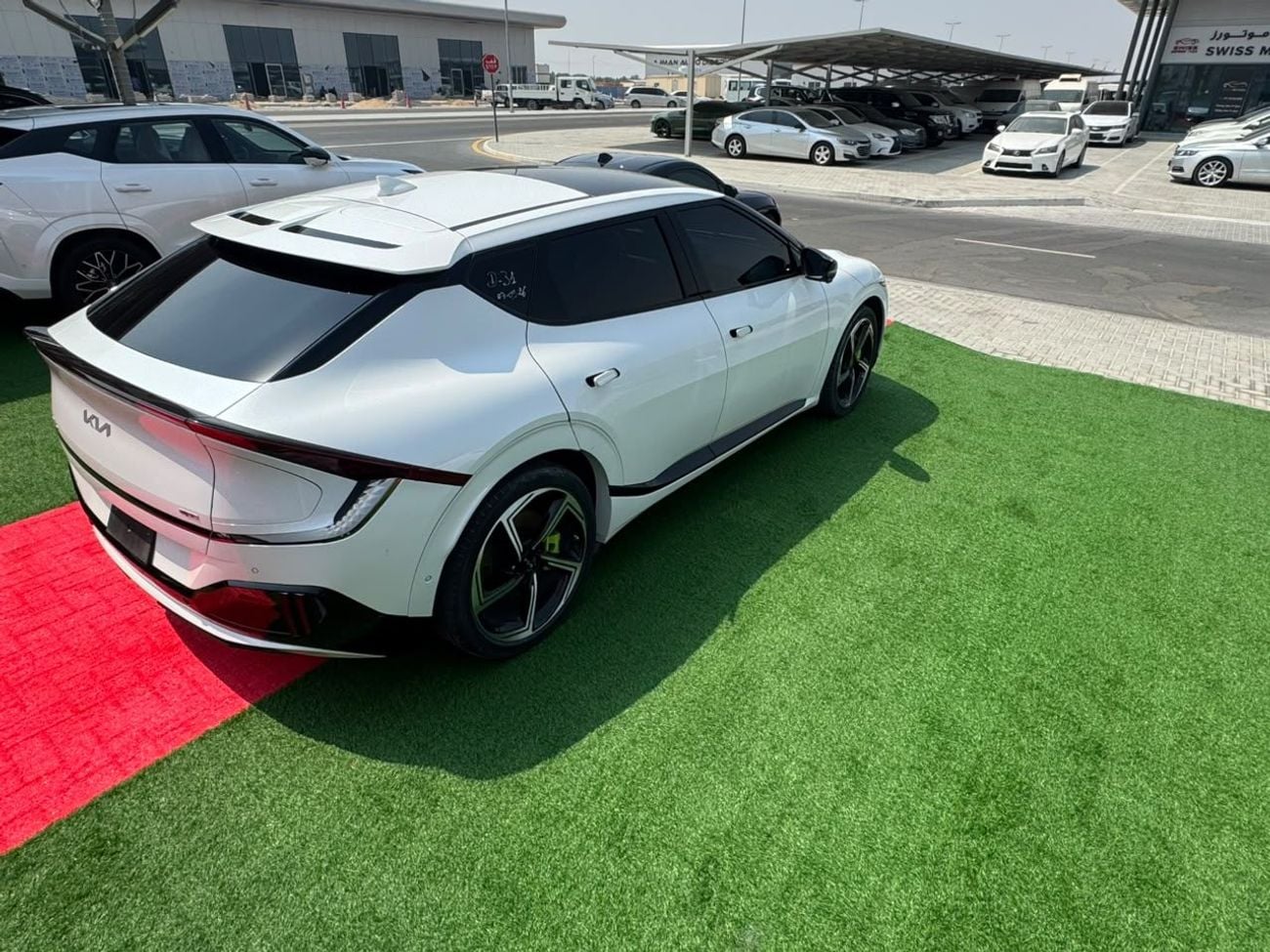 Kia EV6 FULL OPTION | CANADIAN SPECS | ELECTRIC PERFORMANCE Model: 2023 Trim: GT Powertrain: Dual Electr