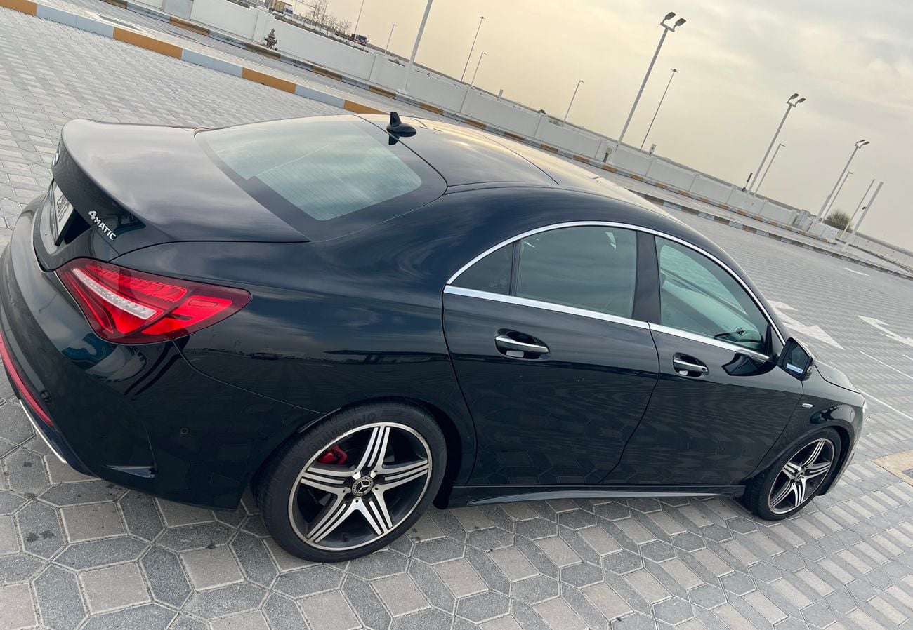 Mercedes Benz CLA250 SPORT