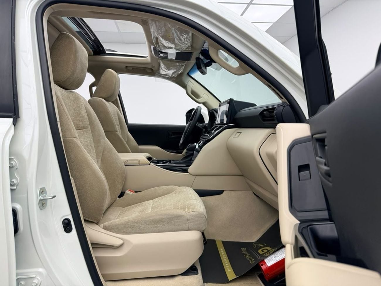 تويوتا لاند كروزر EXR 2025 Toyota Land Cruiser 300 EXR, Toyota Warranty+Full Service History, GCC Specs.