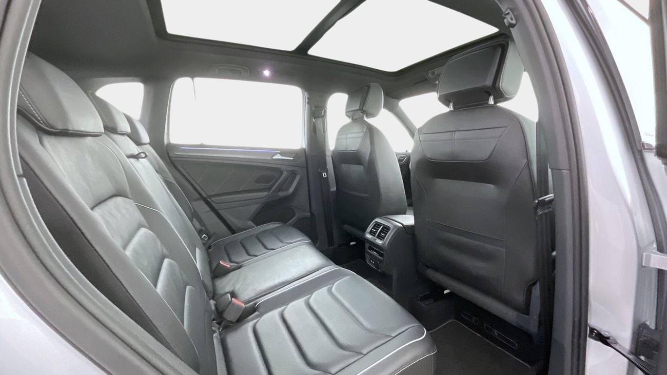 Volkswagen Tiguan R-LINE PREMIUM | Guaranteed Warranty | 0 Down Payment