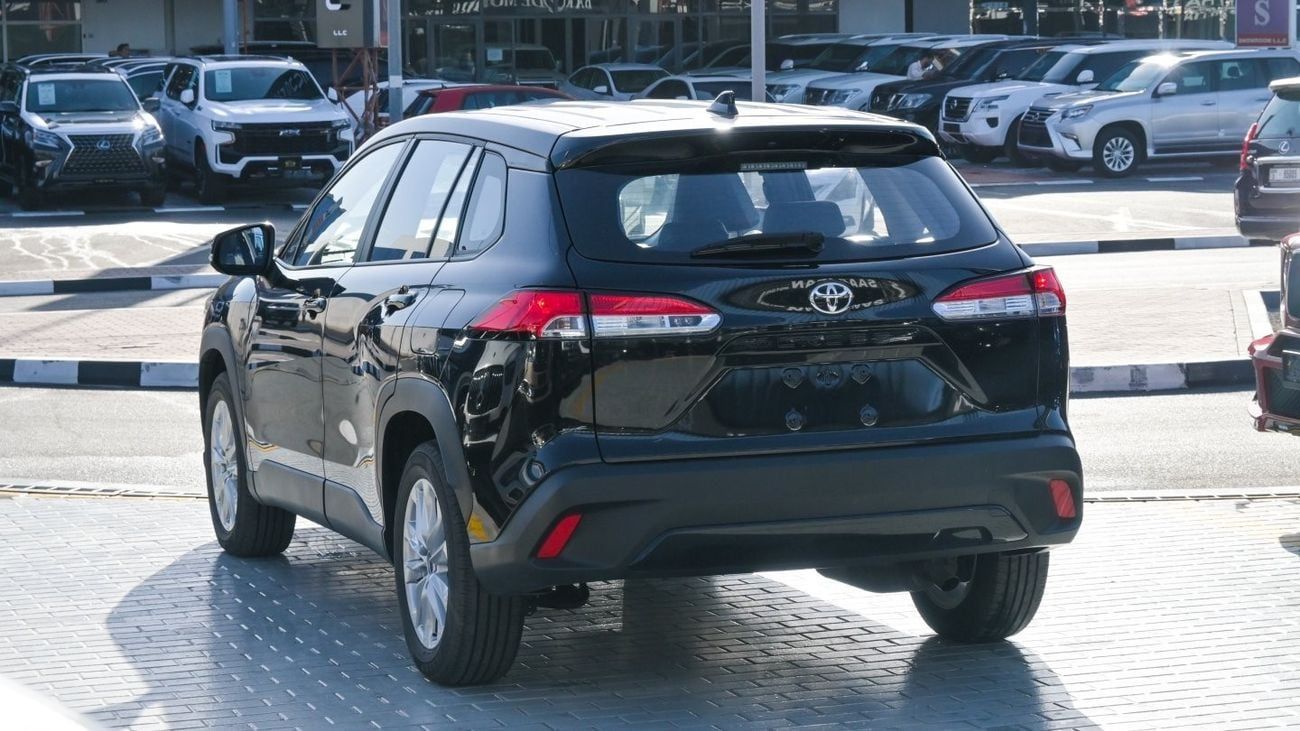 Toyota Corolla Cross LE HEV