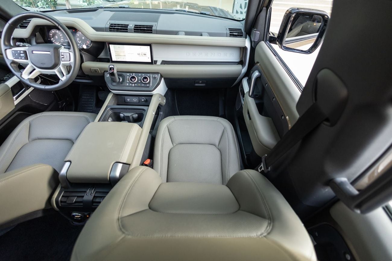 Land Rover Defender 110 X-DYNAMIC SE P300