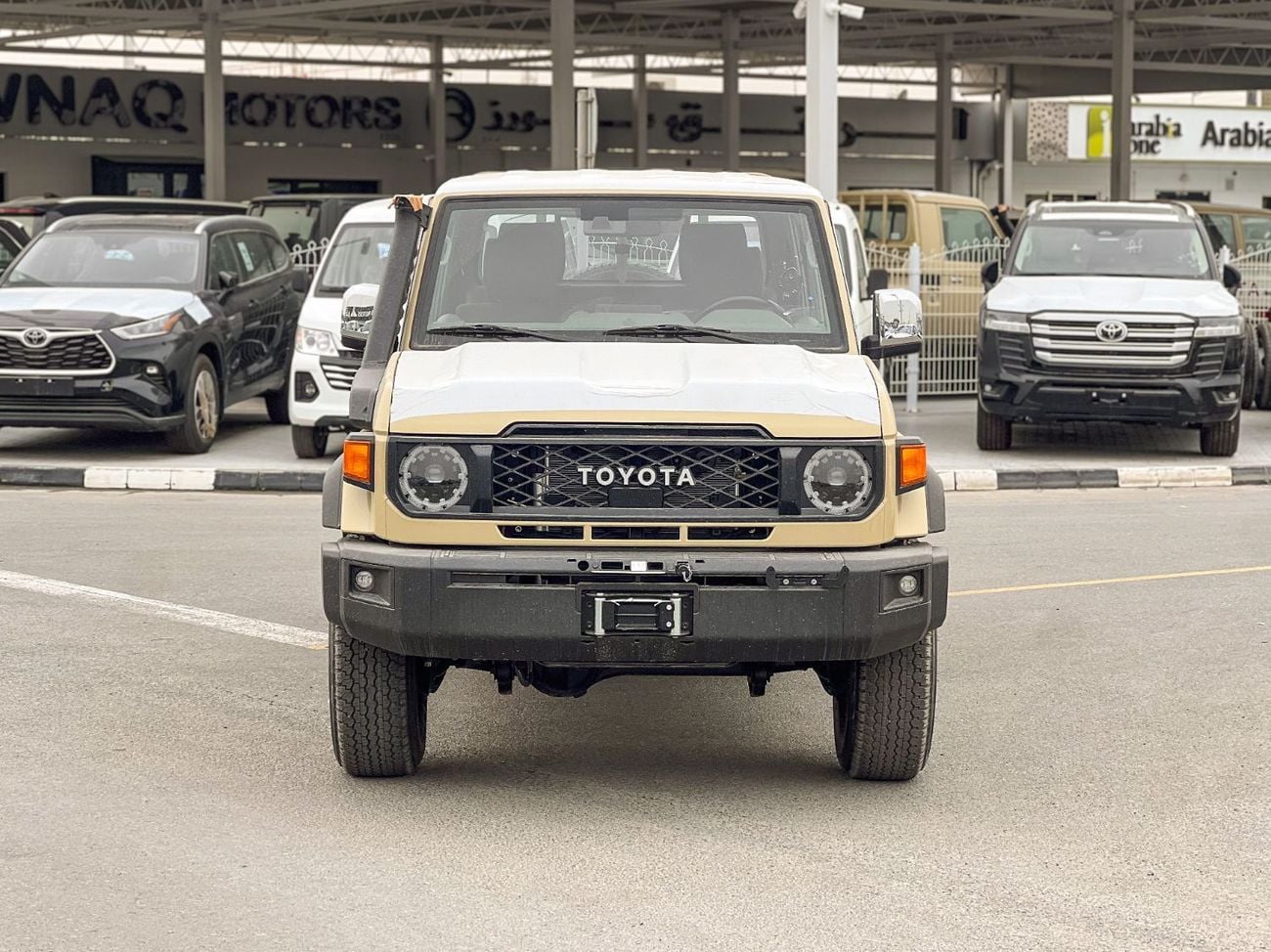 تويوتا لاند كروزر بيك آب EXPORT ONLY - FULL OPTION 4.0L PETROL (OMANI)