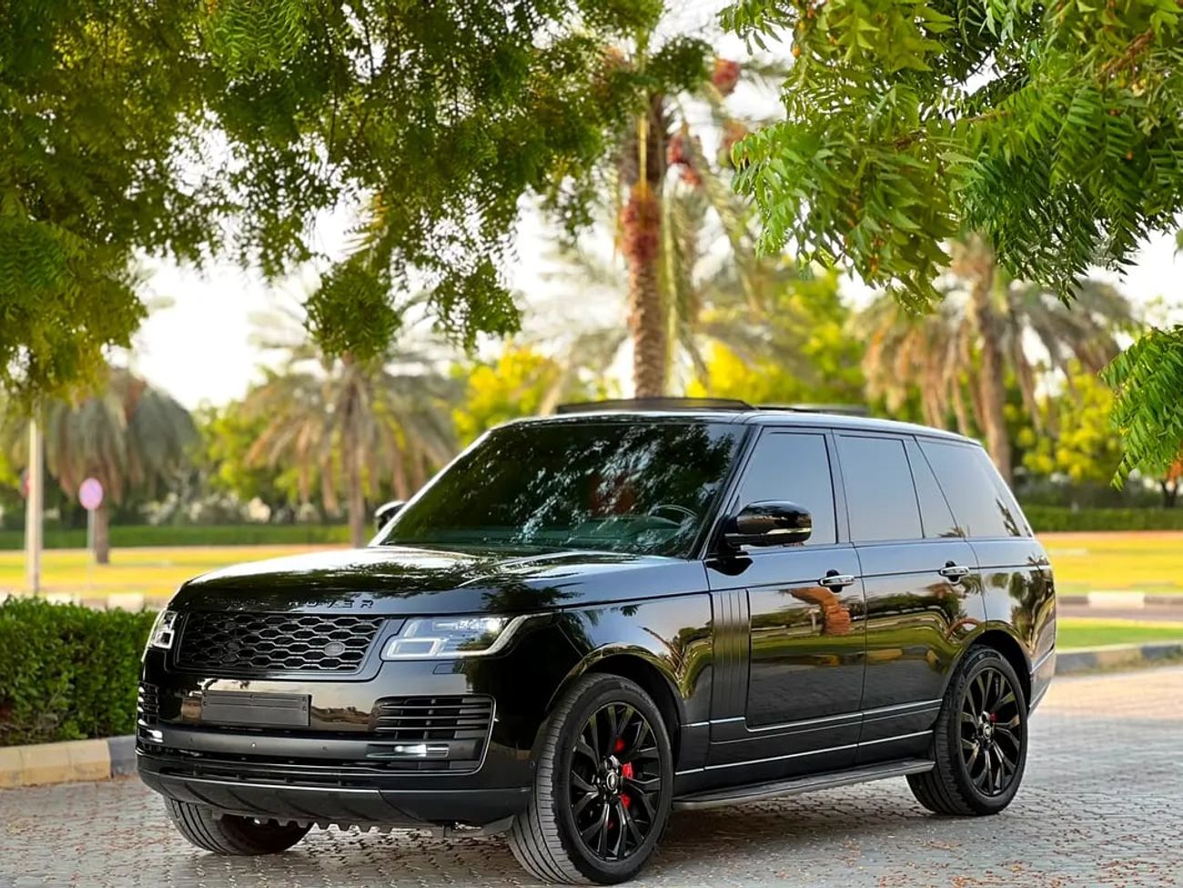 Land Rover Range Rover AUTOBIOGRAPHY | GCC Specs | Pristine Condition