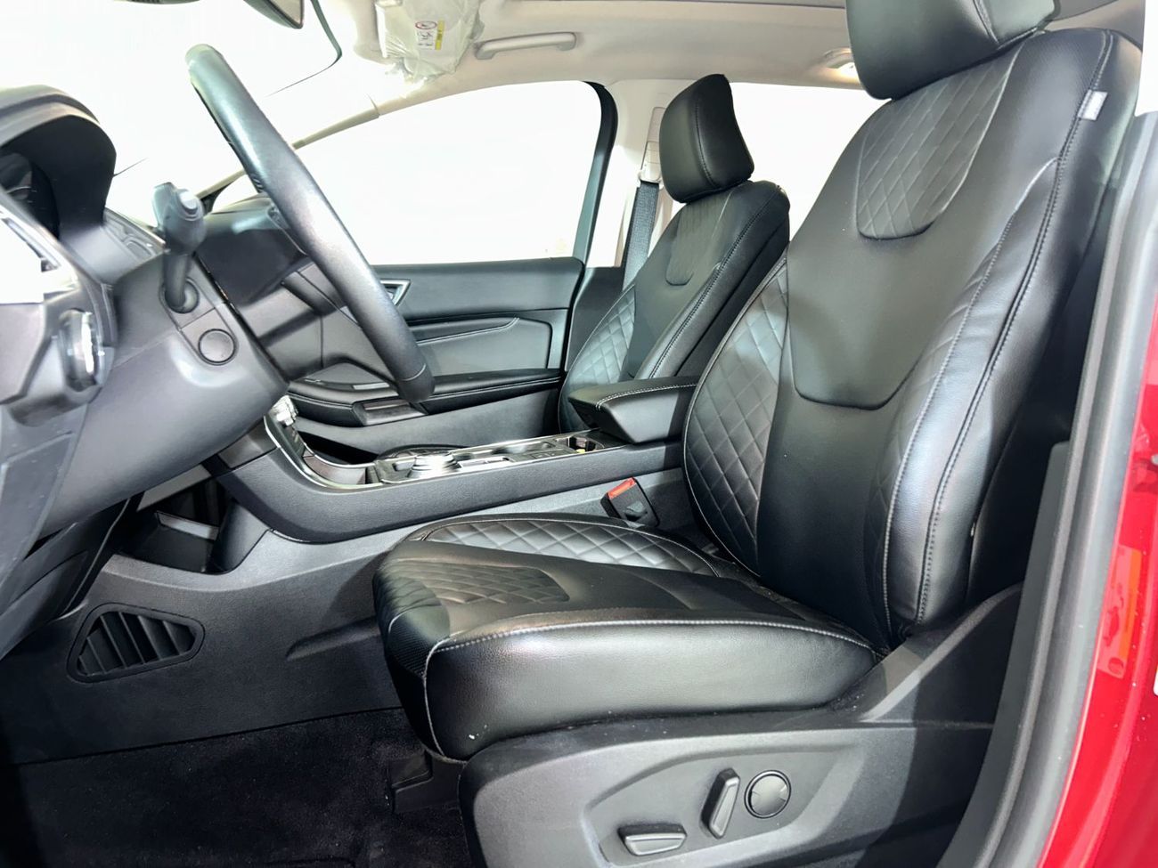 Ford Edge TITANIUM STN323 /AL TAYER MOTORS AL QOUZ SHOWROOM