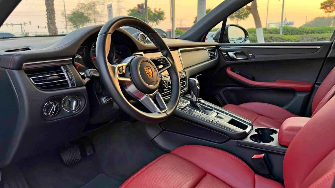 Porsche Macan STD