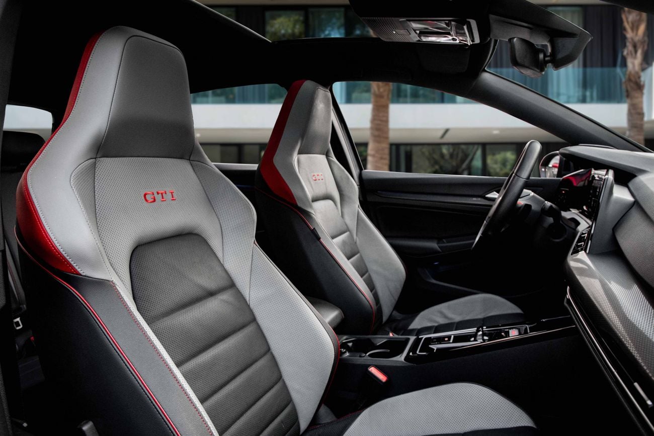 Volkswagen Golf GTI P2 | 2,644 P.M | 0% Downpayment | Amazing Condition!