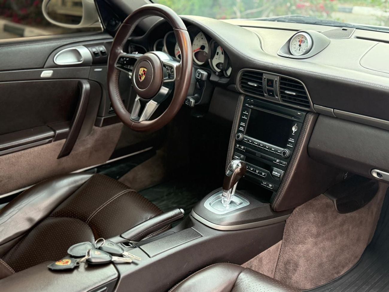 Porsche 911 TARGA 4 PORSCHE 911 2010 GCC TOP OF RANGE 2 KEY FULL SERVICE HISTORY FOR EXPORT