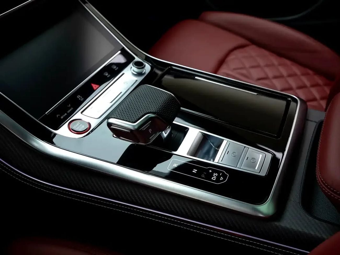Audi SQ8 GCC Spec | Dealer Warranty and Service Contract