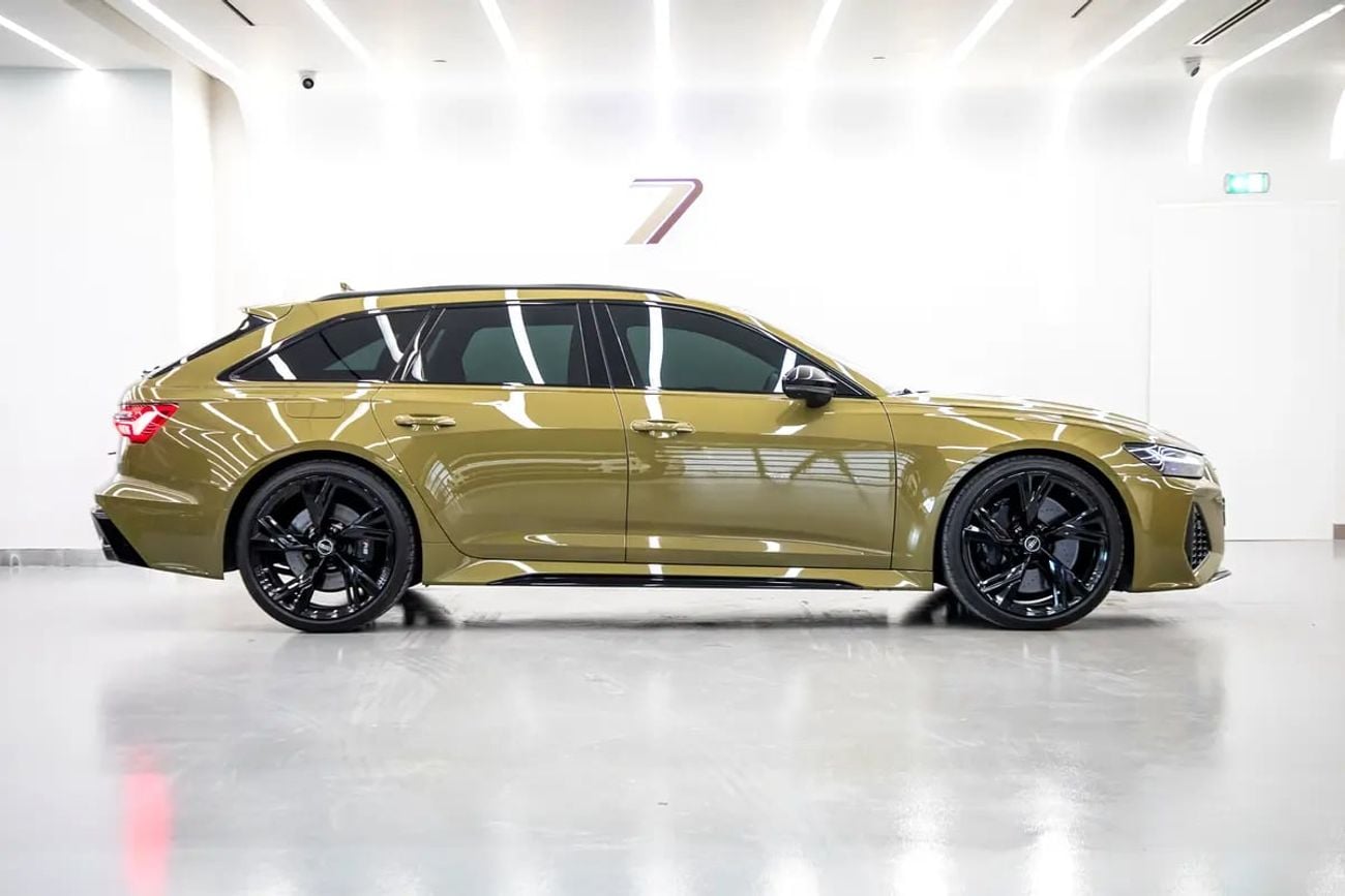 أودي RS6 Avant TFSI Quattro - European Specs - Pristine Condition