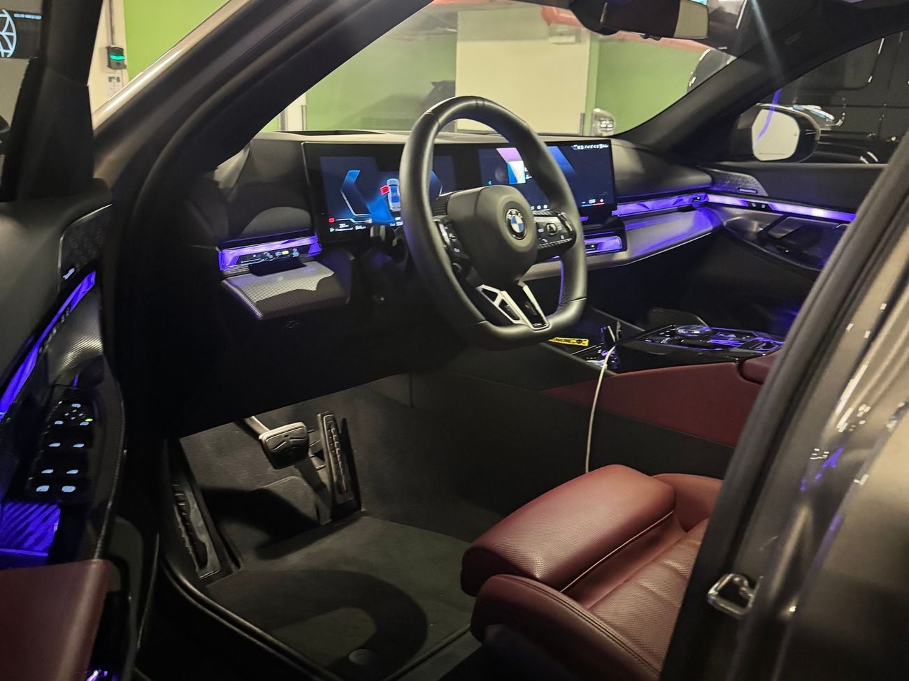 BMW 520i M sport , from Dubai showroom 5 years warranty and service