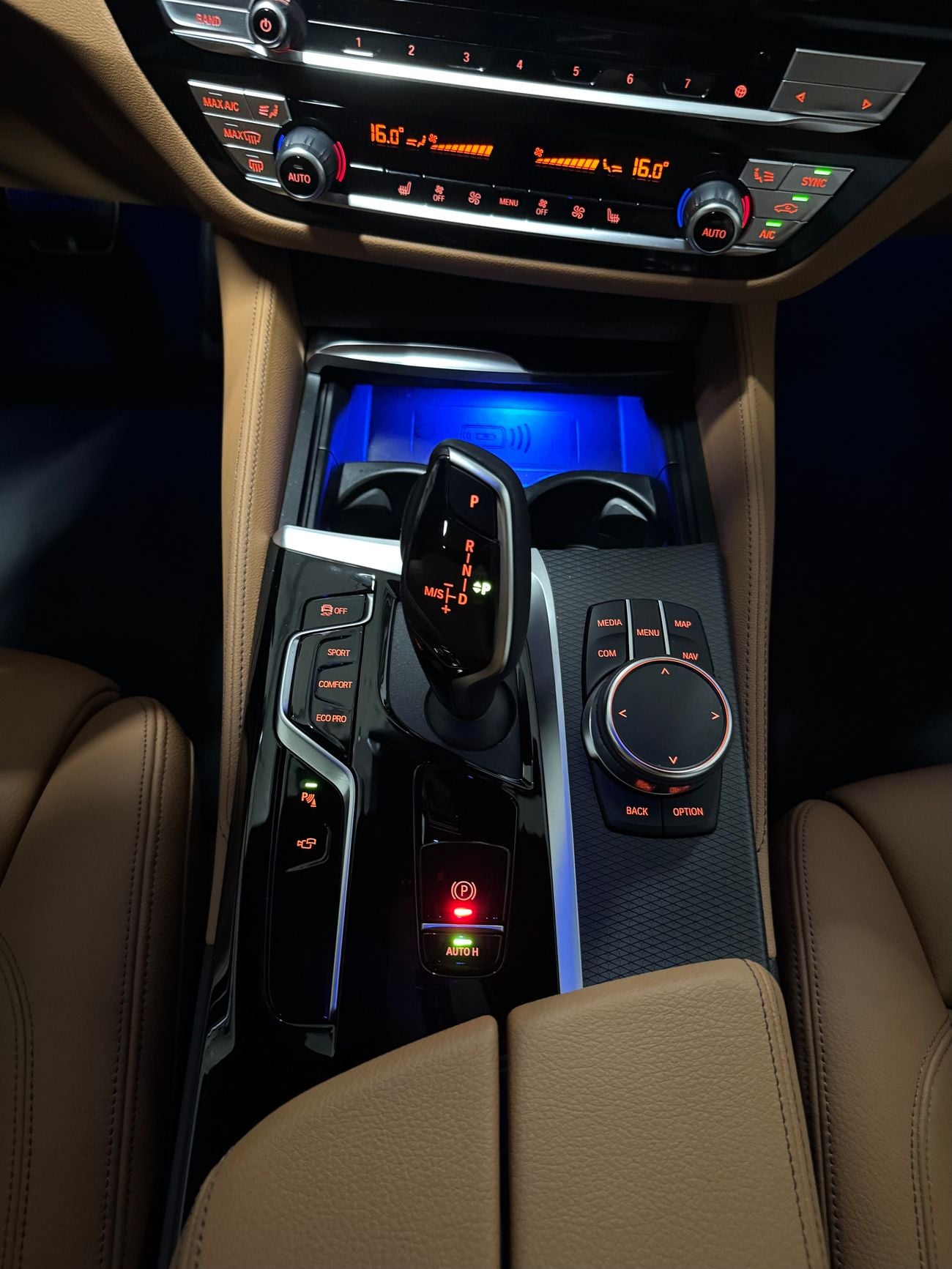 بي أم دبليو 520i M SPORT