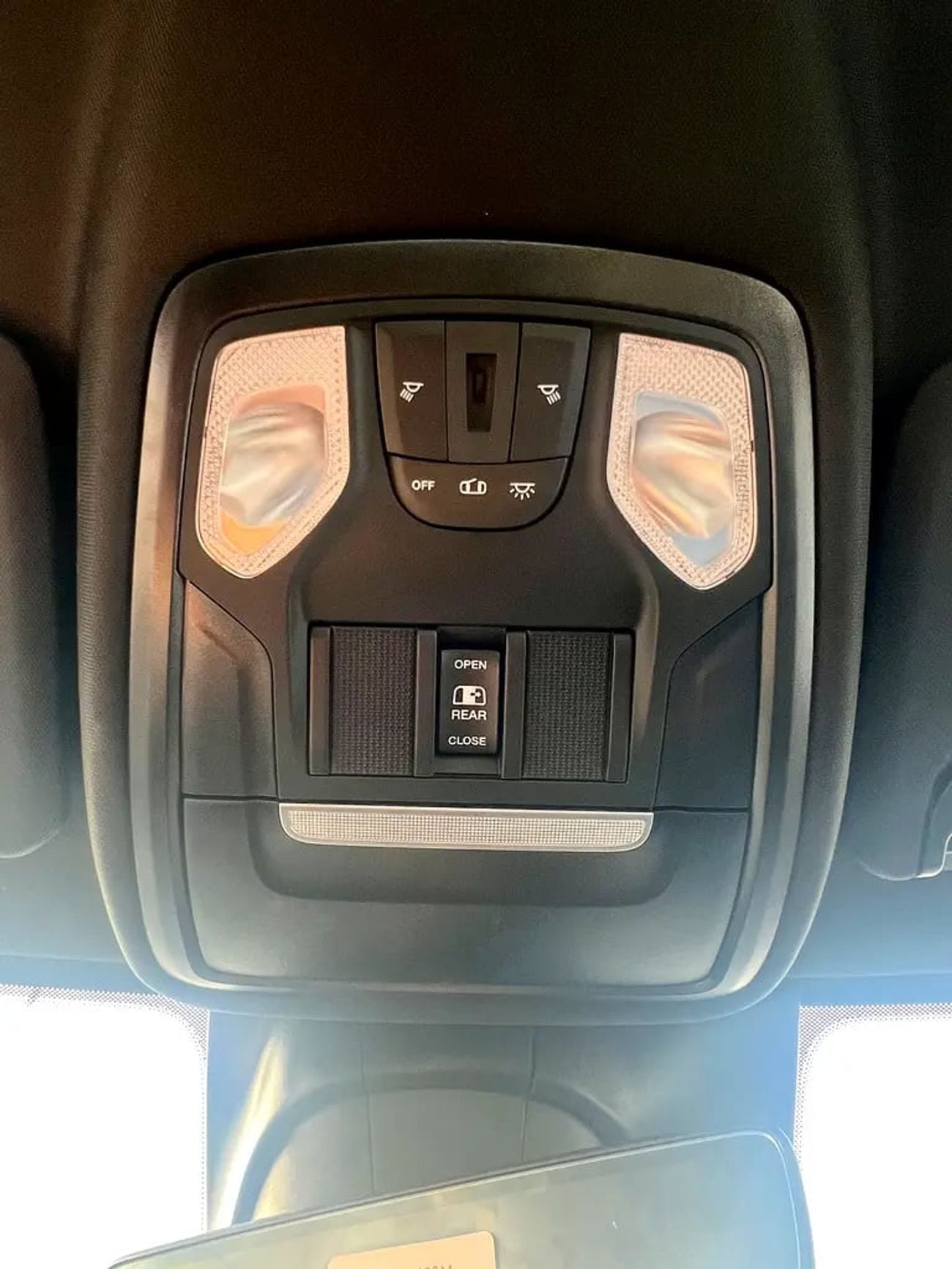 RAM 2500 Dodge . - - GCC Specs