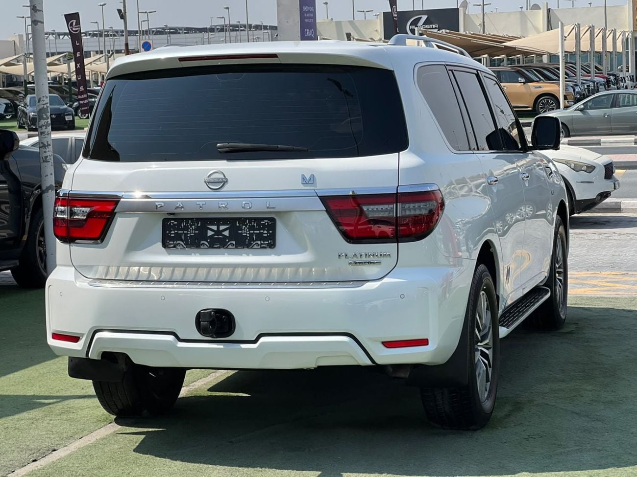 نيسان باترول LE بلاتينيوم سيتي محرك 5.6 لتر/V8