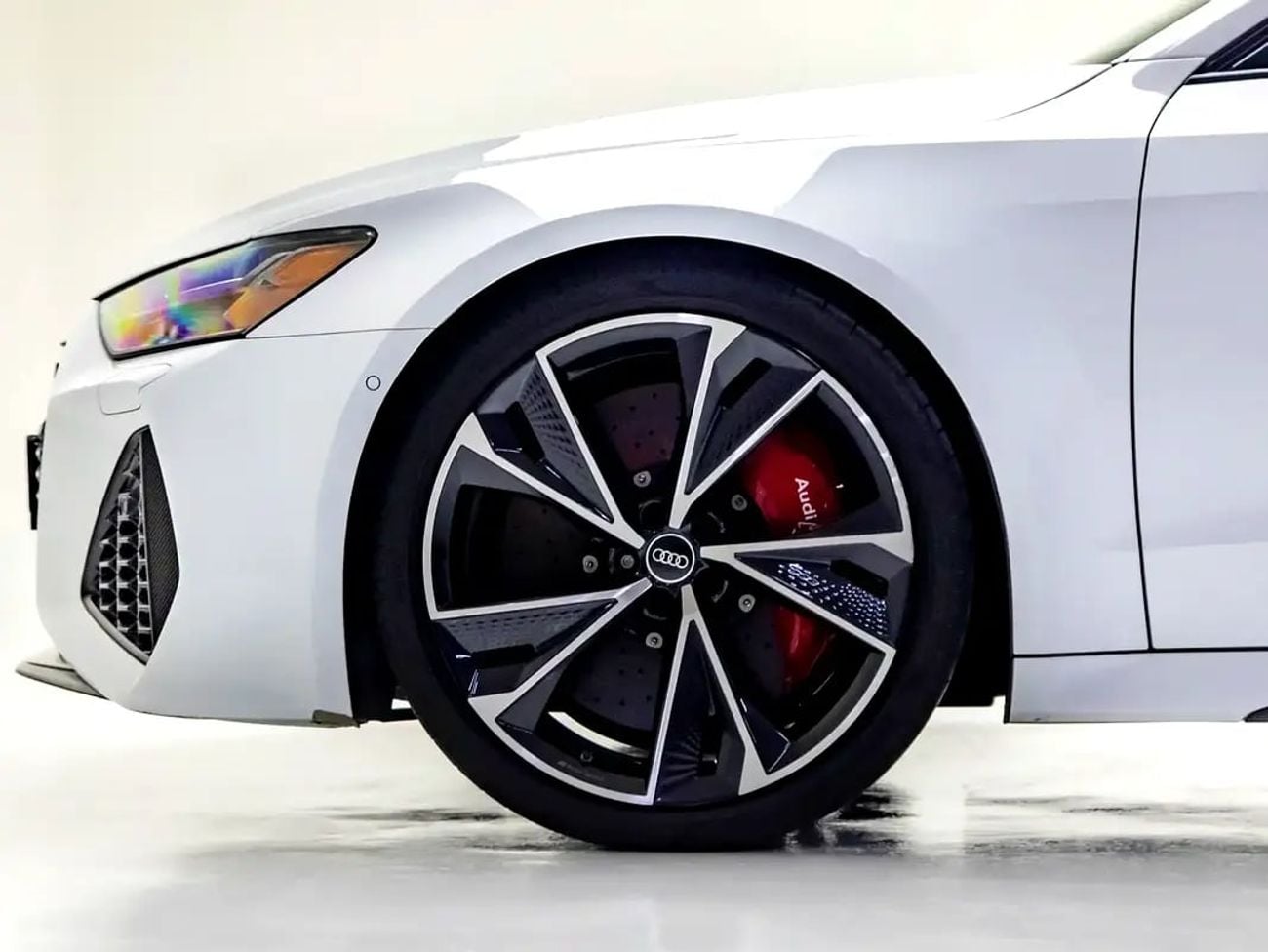 Audi RS7 4.0 TFSI quattro | Clean Carfax | Carbon Ceramic Brakes - Premium Sound System