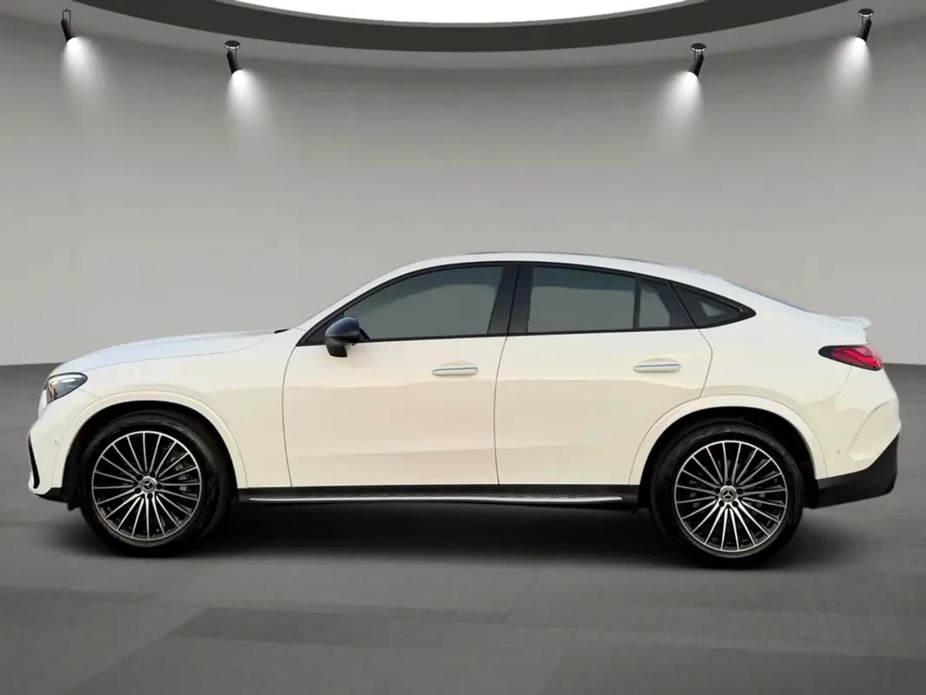 مرسيدس بنز جي إل سي 220d 4MATIC GLC 200 COUPE PREMIUM PLUS | AGENCY WARRANTY + SERVICE CONTRACT UNTIL 22/03/!