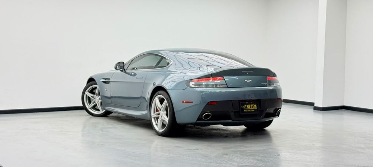 Aston Martin Vantage S 2015 Aston Martin Vantage V8, Full Aston Martin Service History, Excellent Condition, GCC