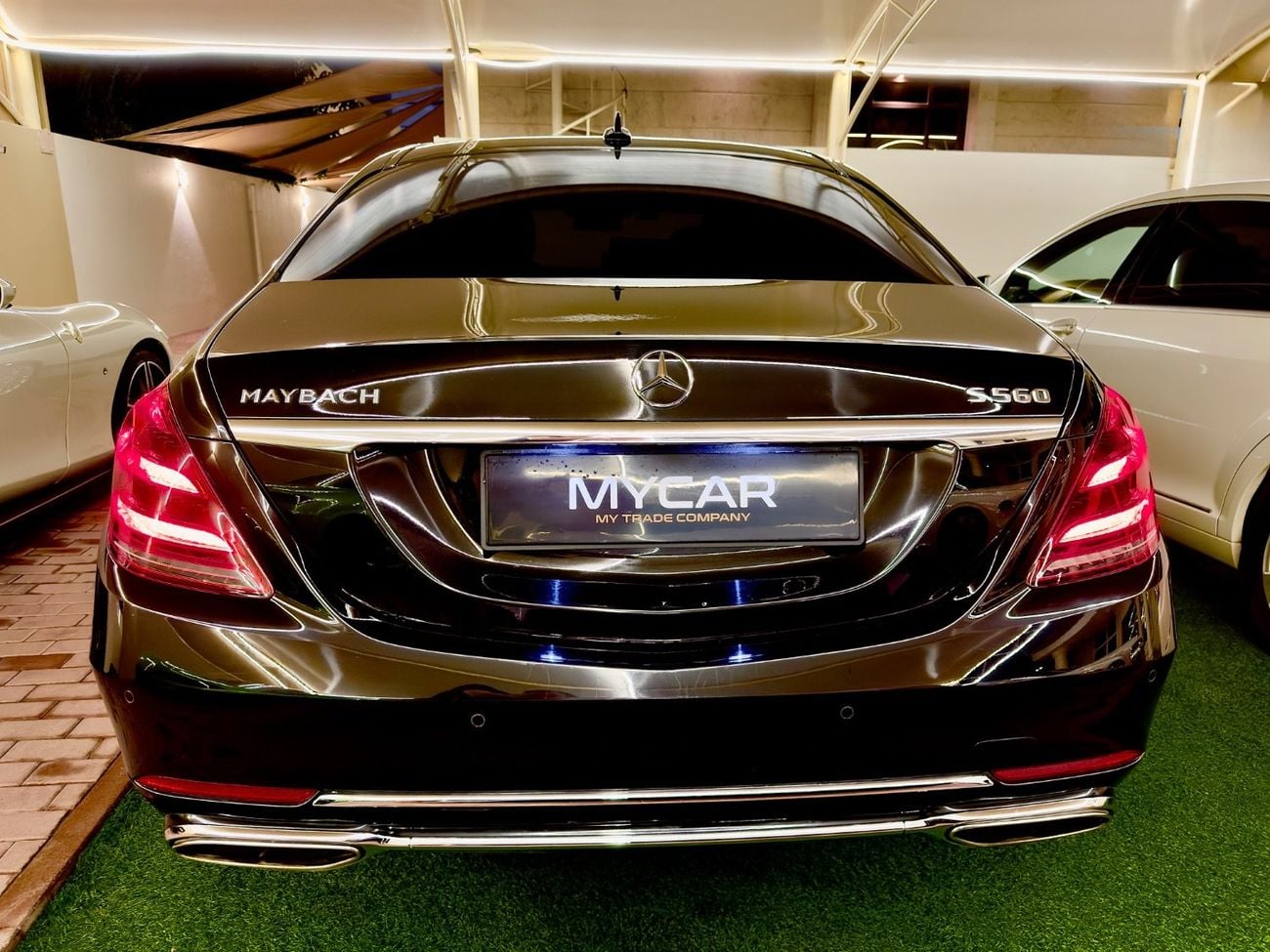 مرسيدس بنز S 560