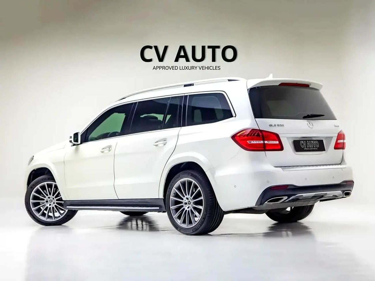 Mercedes Benz GLS500 GLS 500 | GCC Spec