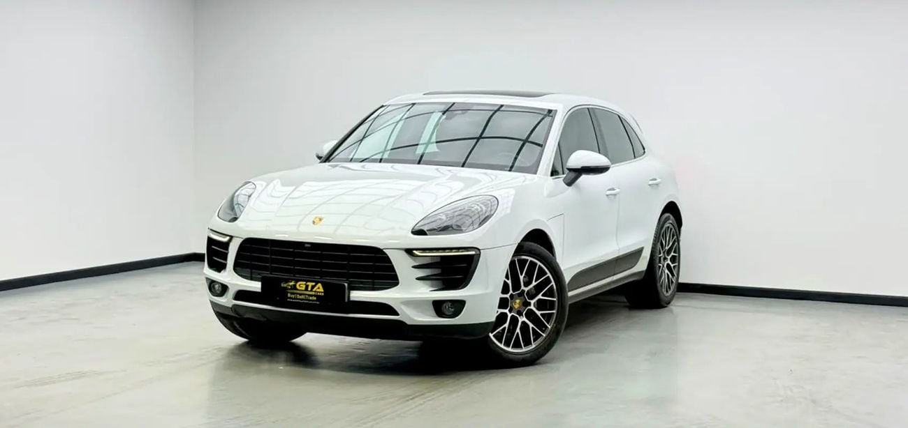 Porsche Macan S, Service History, Carbon Fiber Interior, Fully Loaded, Excellent Condition, GCC