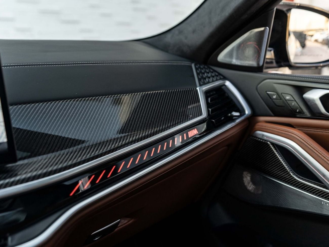 BMW X6 M60i BMW X6 M60 2024 GCC specs