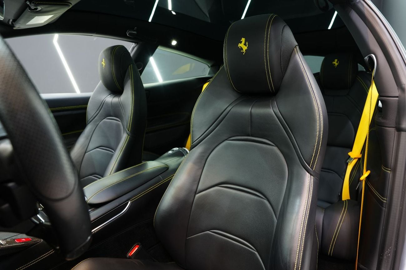 Ferrari GTC4 LUSSO T, Carbon Interior Pack, Passenger Display, Panoramic Roof, GCC Specs!!