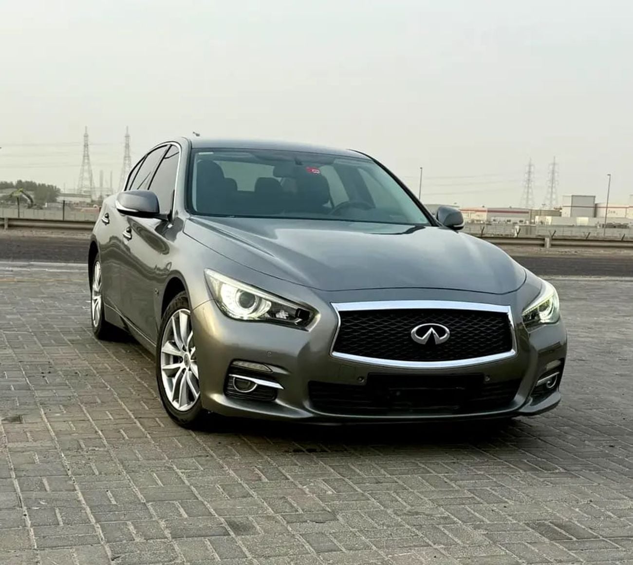 Infiniti Q50 إنفينيتي