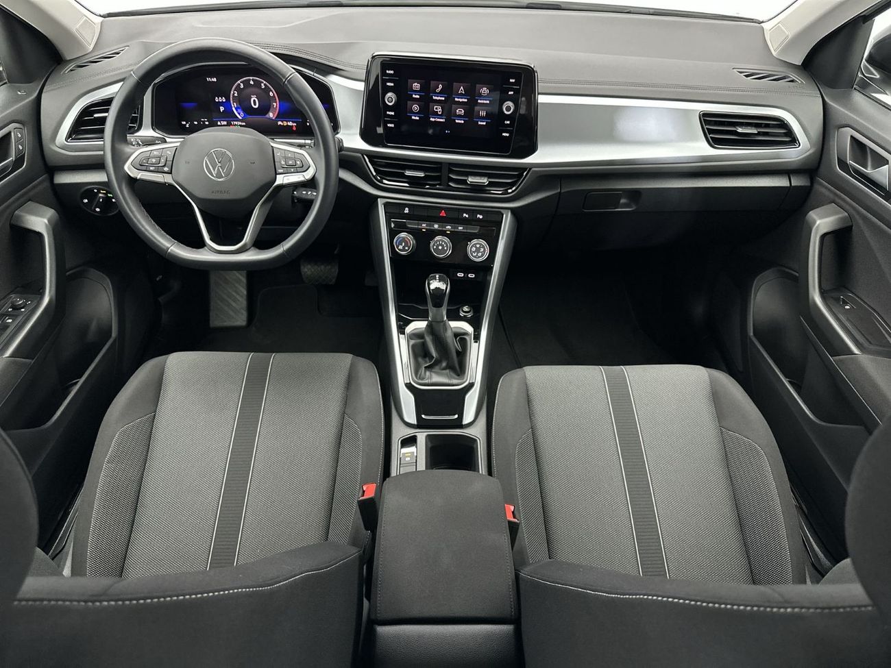فولكس واجن T ROC LIFE Black Style 1.4L | Adaptive Cruise | LED Headlights | Discover Media Navigation | Rear Ca