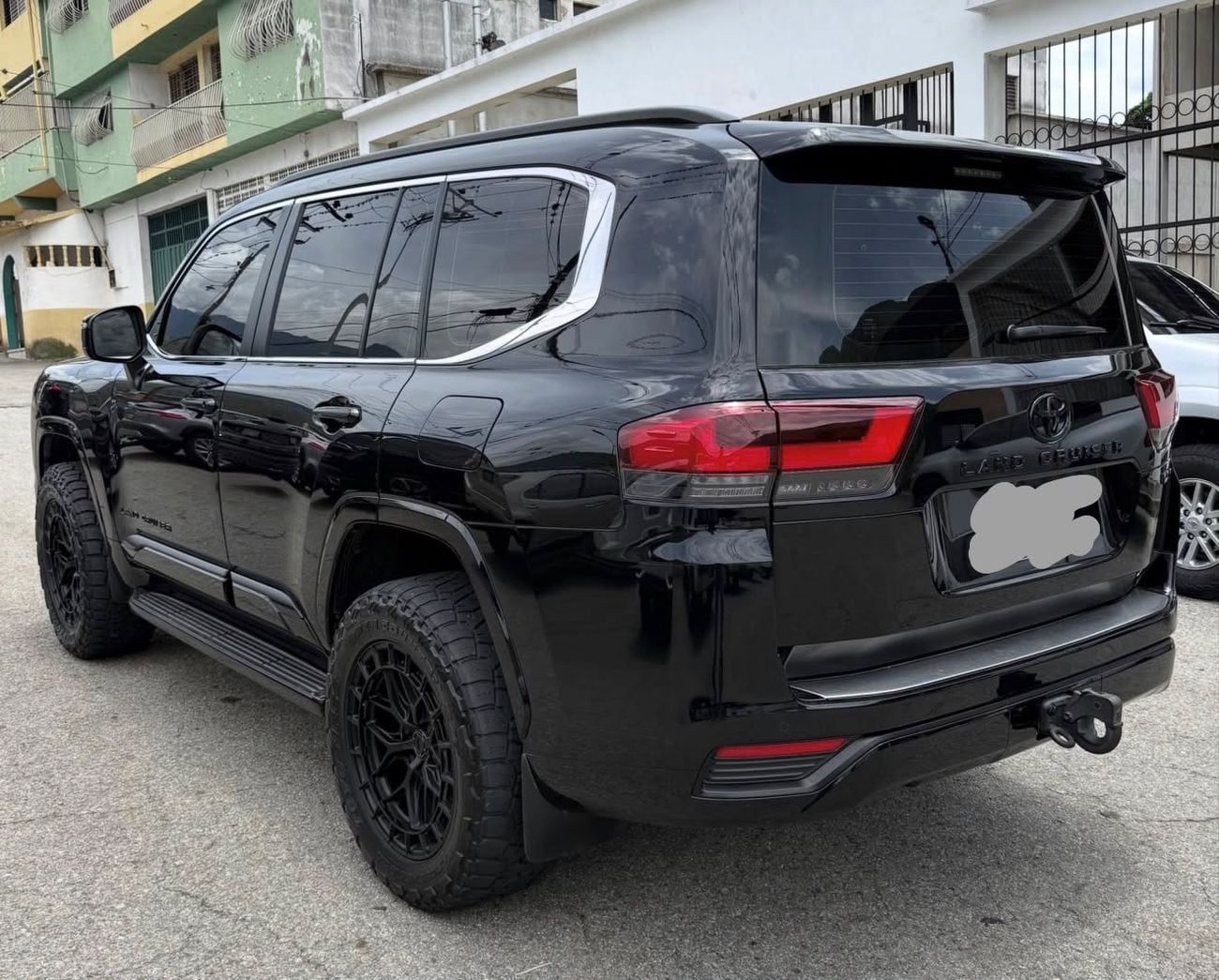 Toyota Land Cruiser VXR 4.0 L Full option