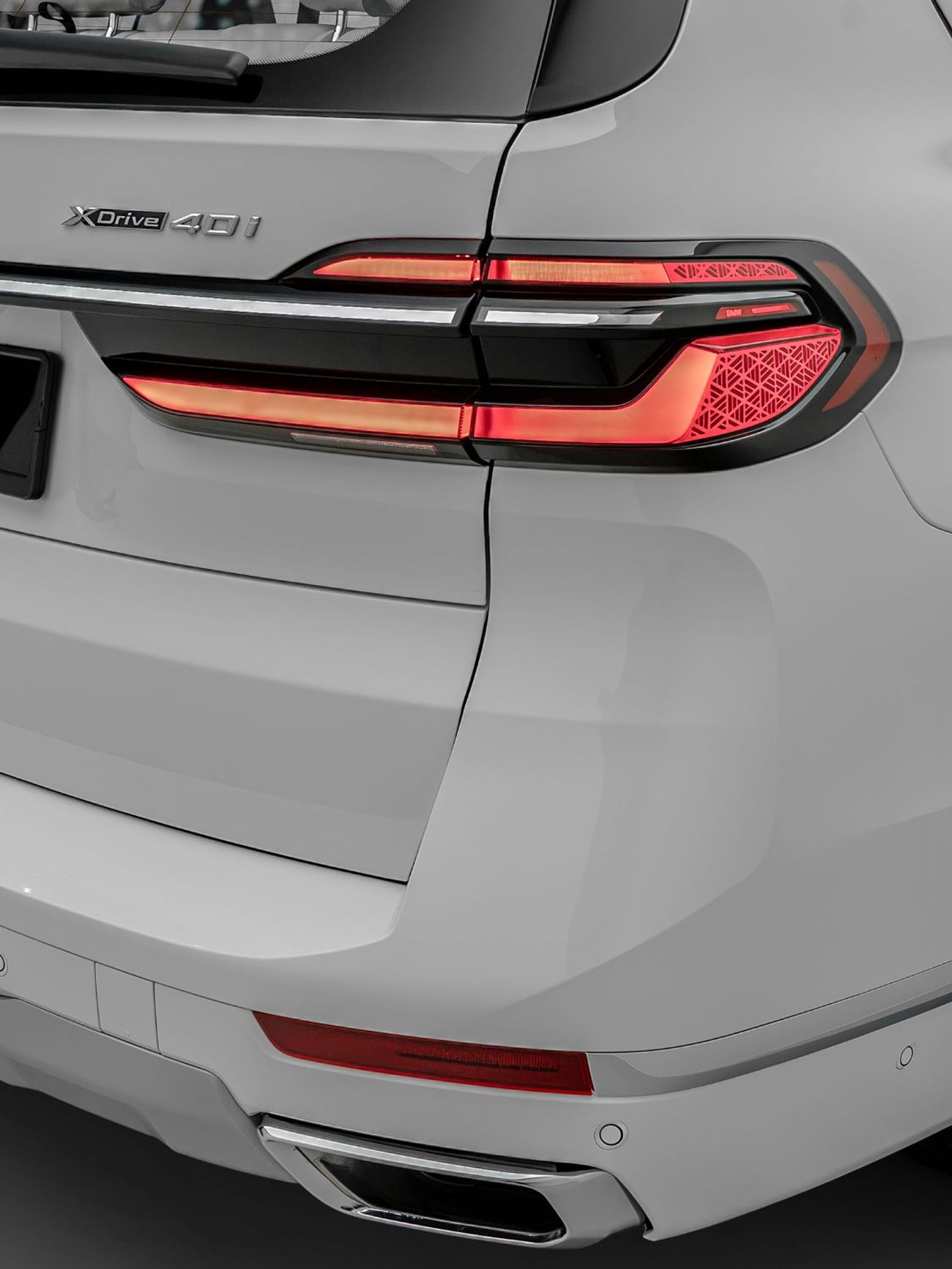 بي أم دبليو X7 XDRIVE40I DESIGN PURE EXCELLENCE