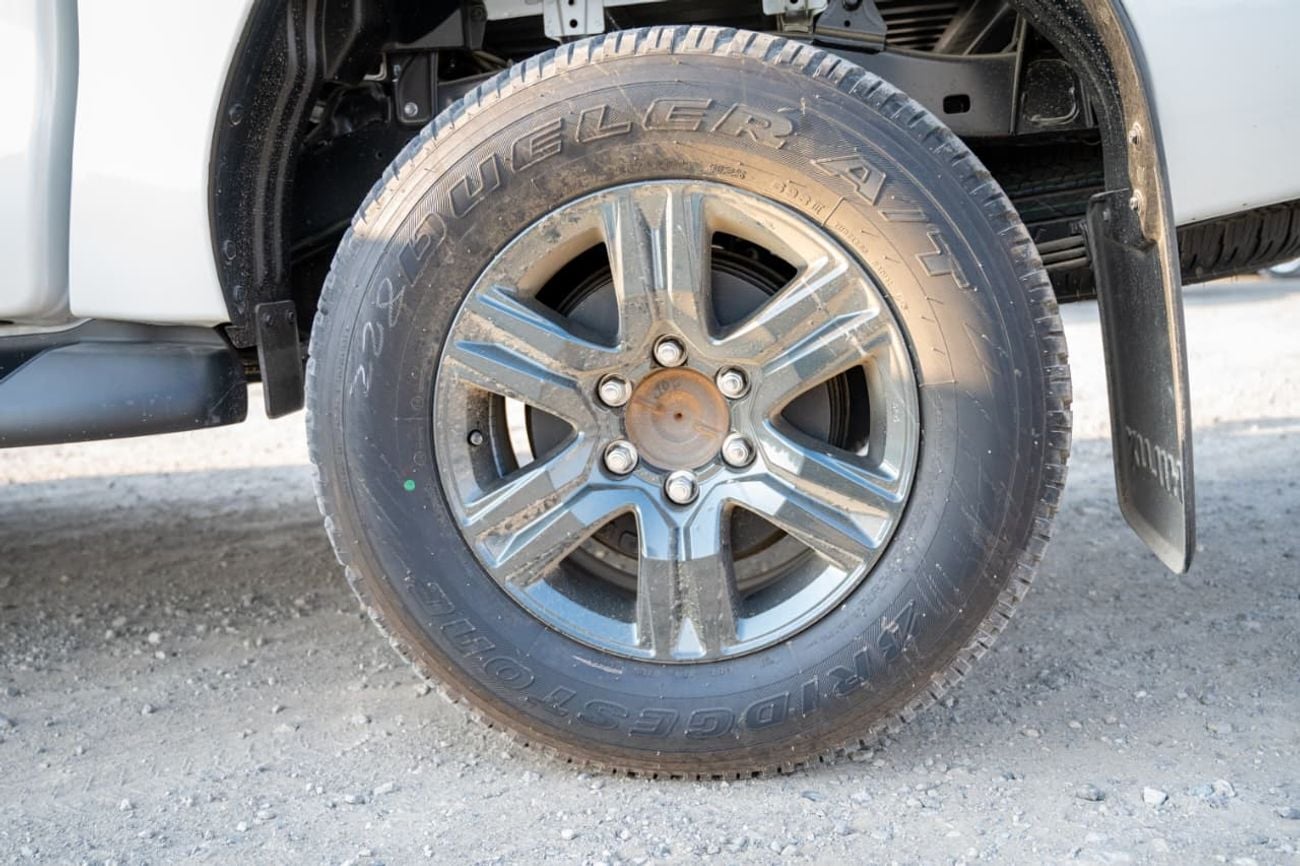 Toyota Hilux SGLX 2.4GD Active Double Cab 6AT 2026 MODEL