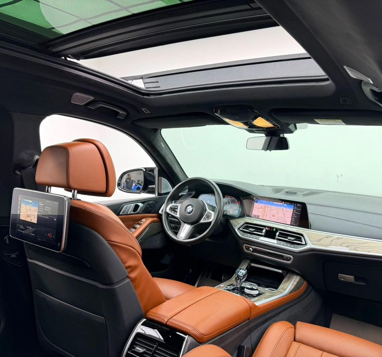BMW X7 50i PURE EXCELLENCE 2019 BMW X7 xDrive50i M-Sport, Warranty, Full BMW Service History, Pilot Chairs, Fully Loaded, GCC