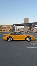 Porsche 911 CARRERA
