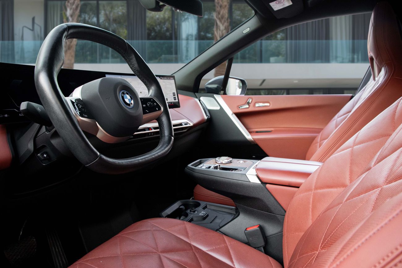 بي أم دبليو iX XDRIVE50 | 4,505 P.M | 0% Downpayment | BMW Warranty!