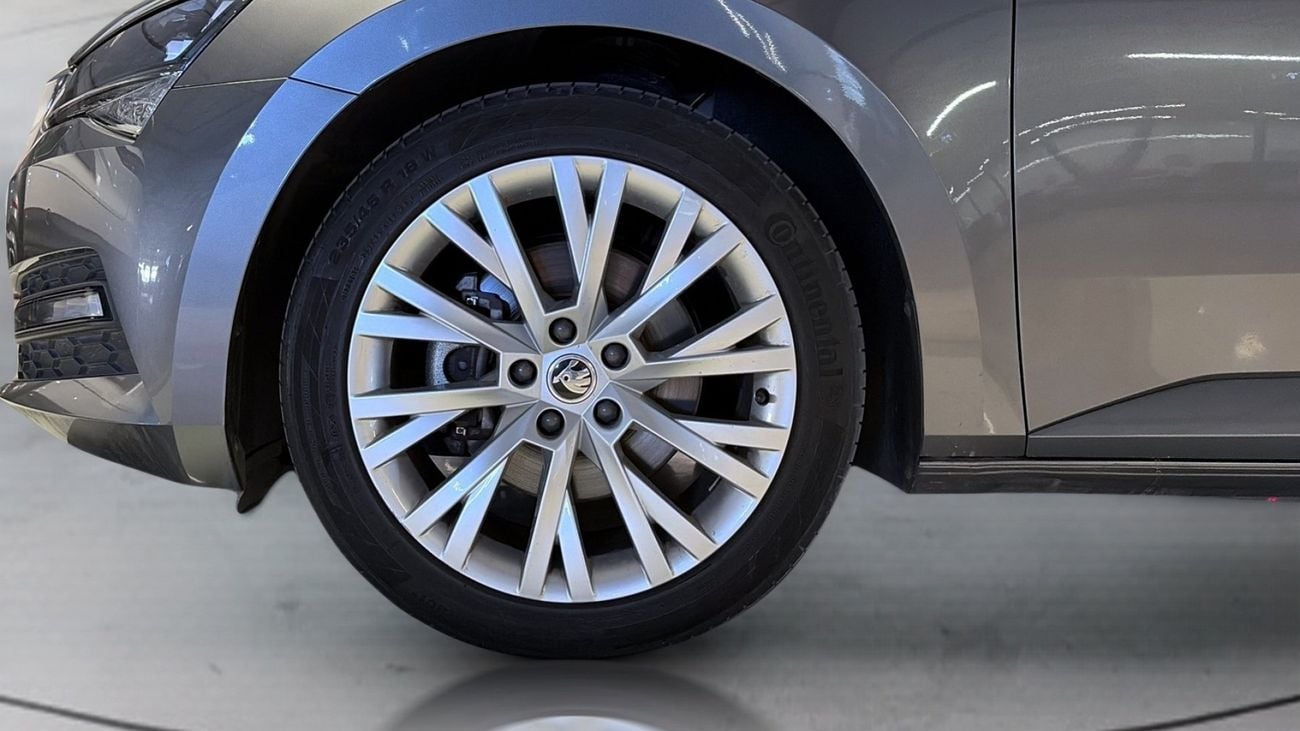 Skoda Superb AMBITION | Guaranteed Warranty | 0 Down Payment