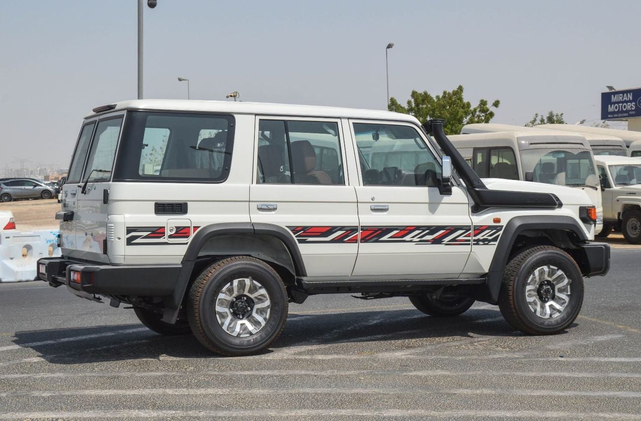 Toyota Land Cruiser 70 LC76 LX V6 4.0L 4WD PETROL SUV 2026