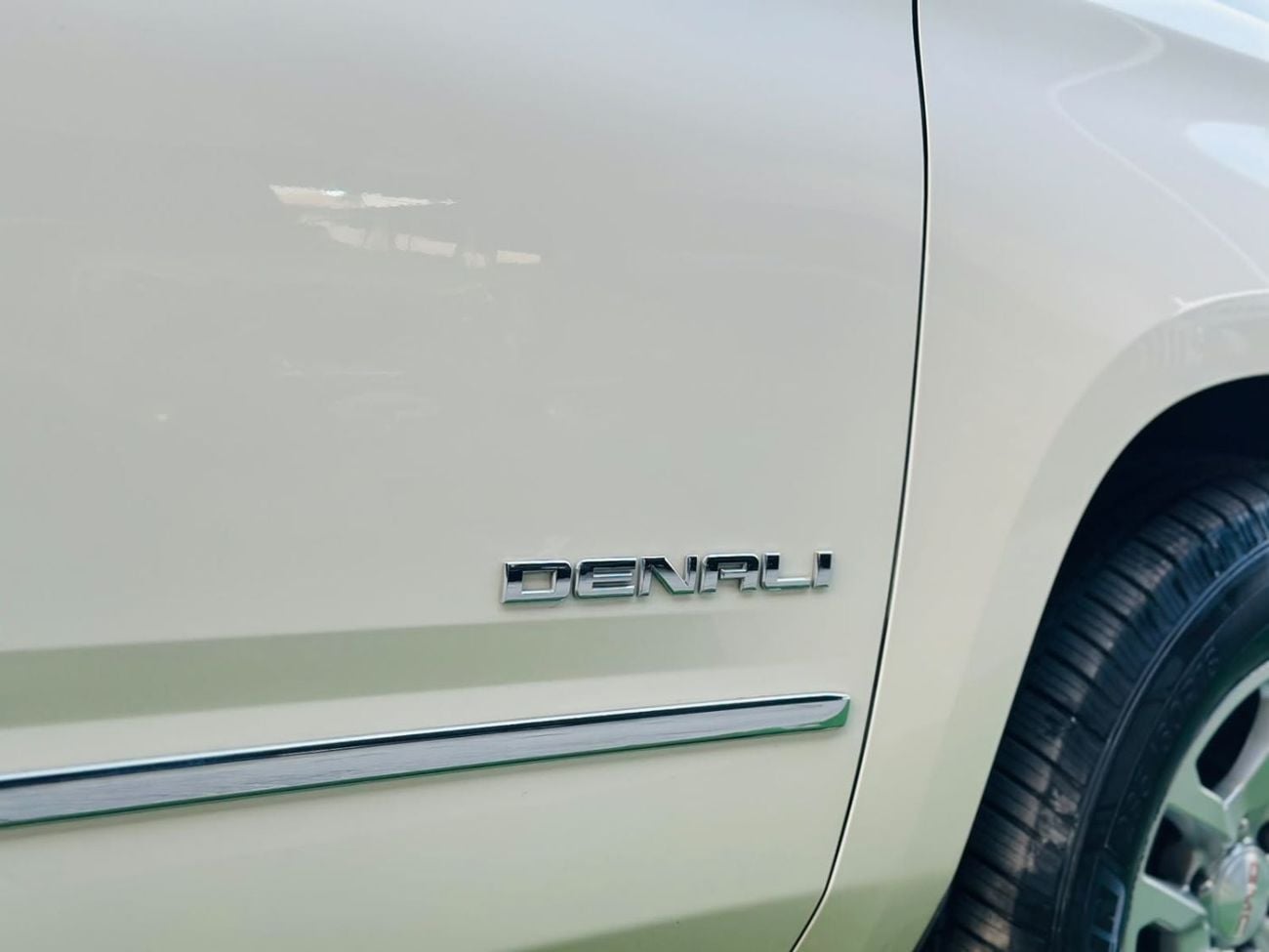 جي أم سي يوكون XL DENALI