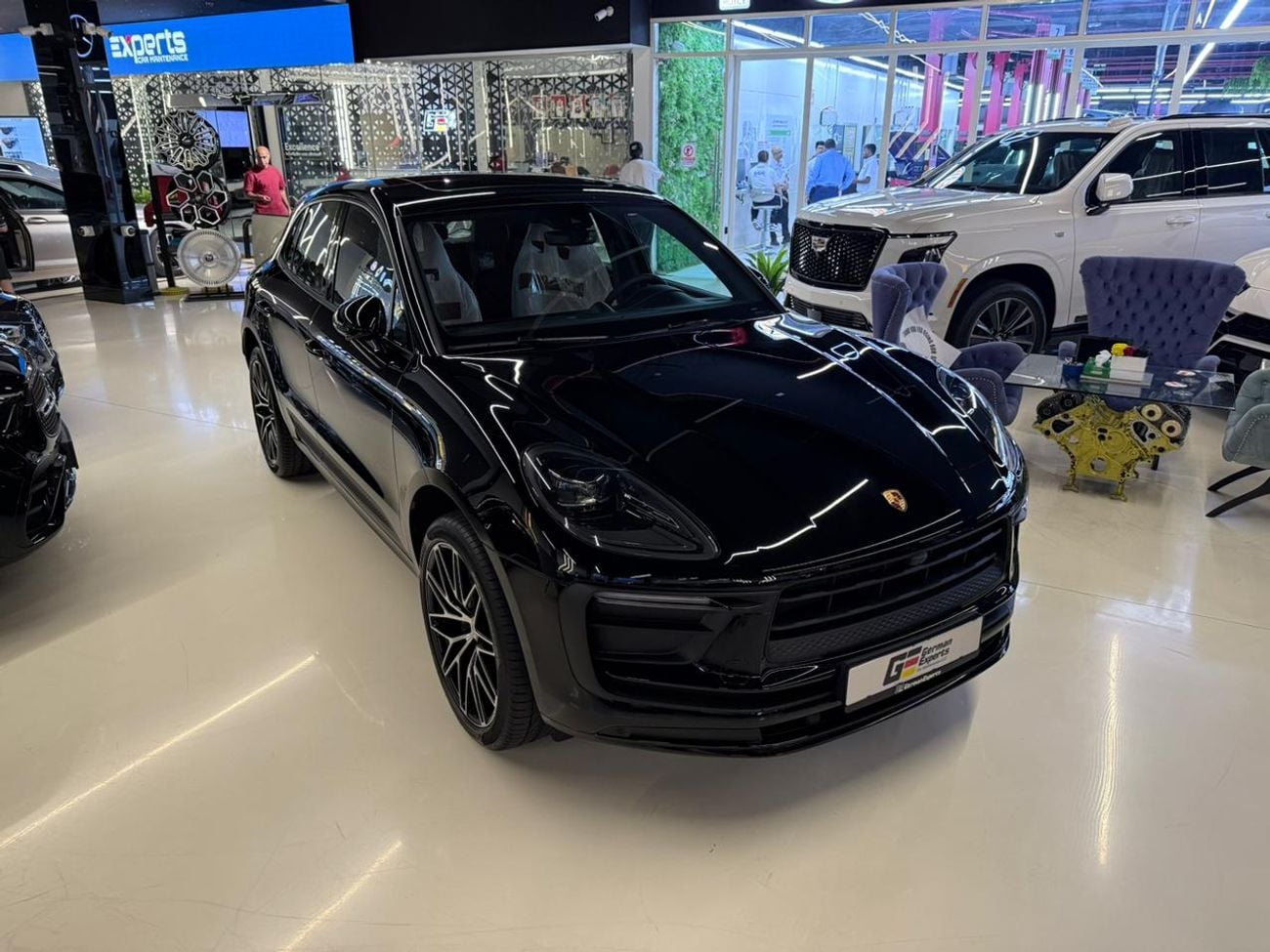 Porsche Macan STANDARD 2026 Porsche Macan| GCC | Dealer Warranty | 21-inch RS Spyder Rims