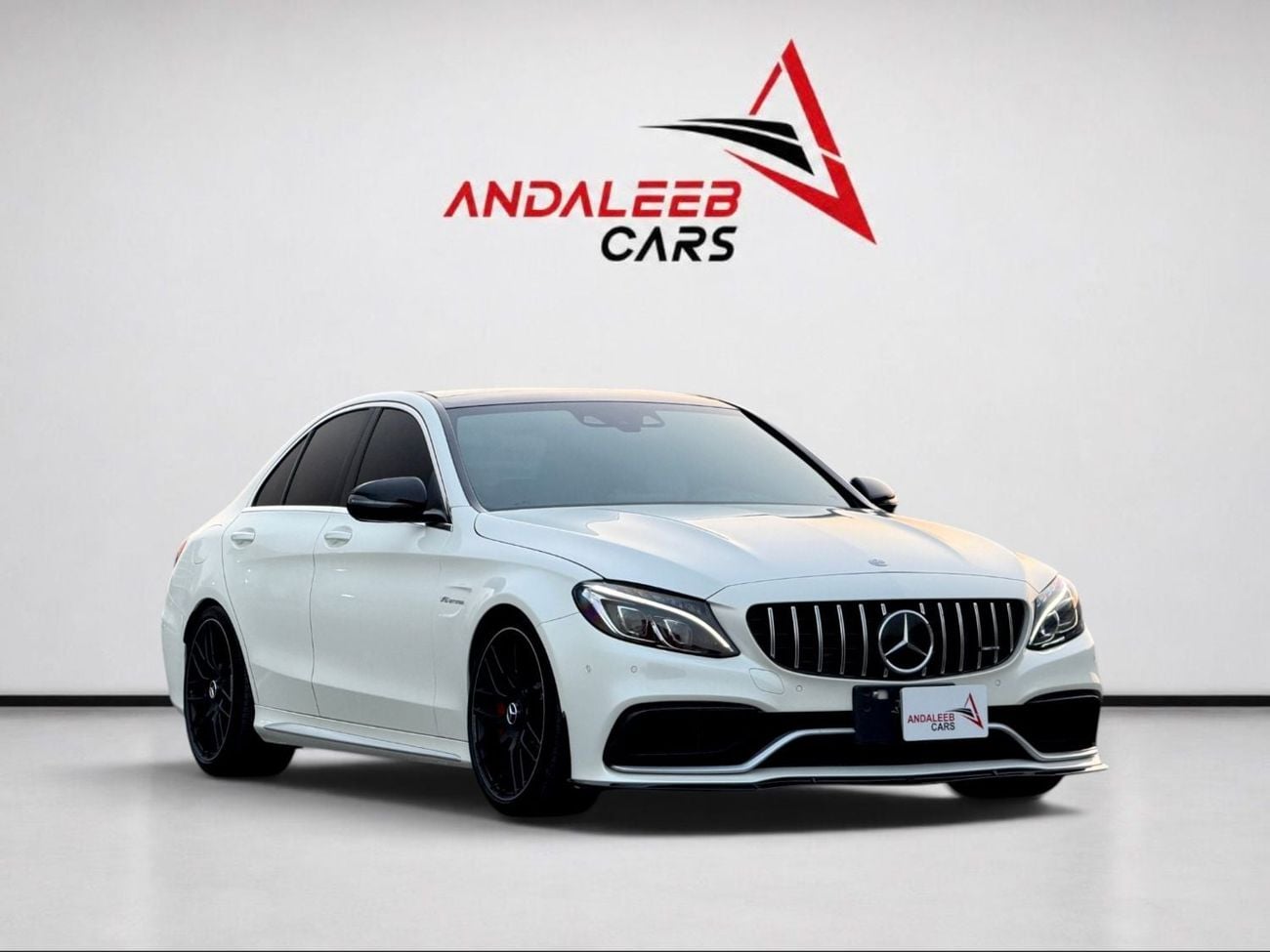 Mercedes Benz C63 AMG S 4.0L TWIN-TURBO V8 | 503 HP | 2 KEYS | ORIGINAL PAINT