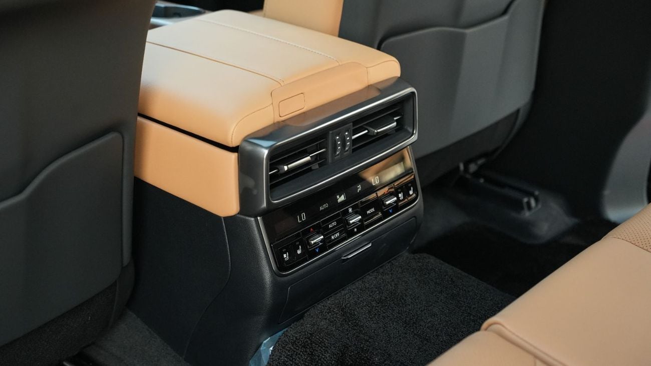 لكزس LX 700h SIGNATURE 3.5 HYBRID Black-Tan 2026 Export Only