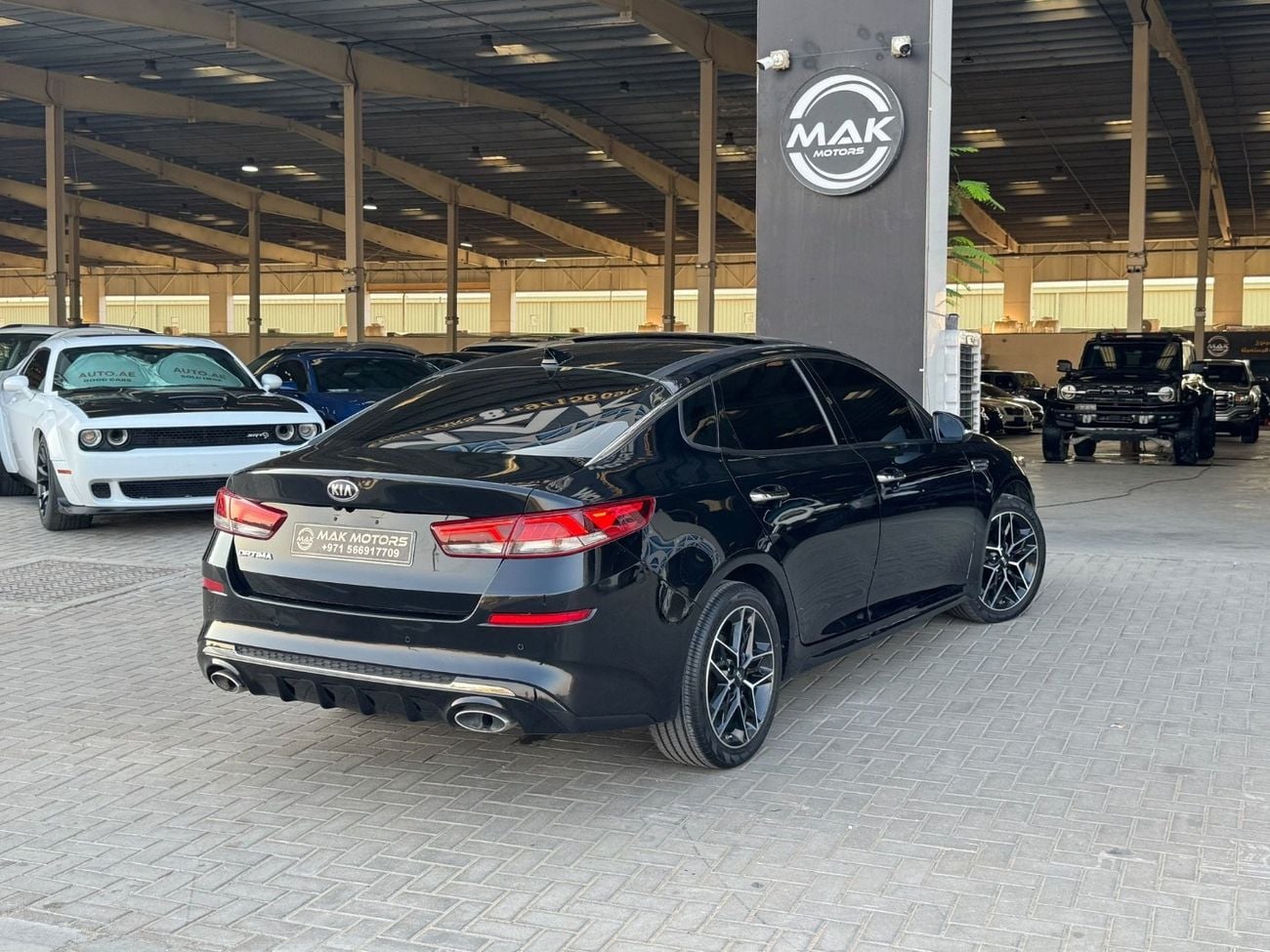 Kia Optima EX V4 2.5L / PANORAMIC SUNROOF / LEATHER / BLIND SPOTS / ROAD ASSIST / RIMS / IN PERFECT CONDITION..