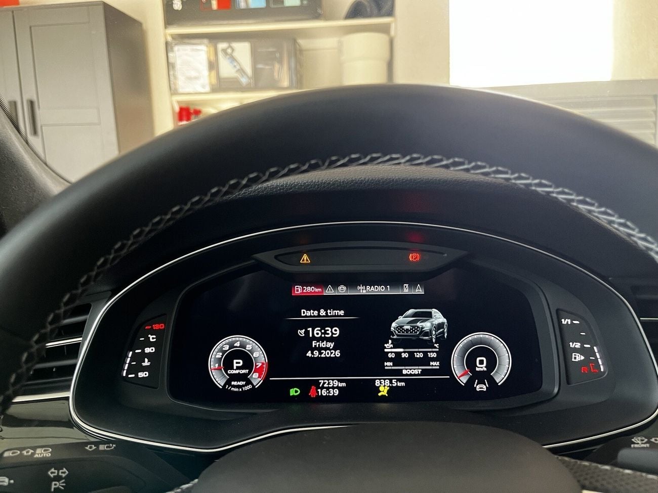 أودي SQ8 STANDARD 4.0 TFSI QUATTRO